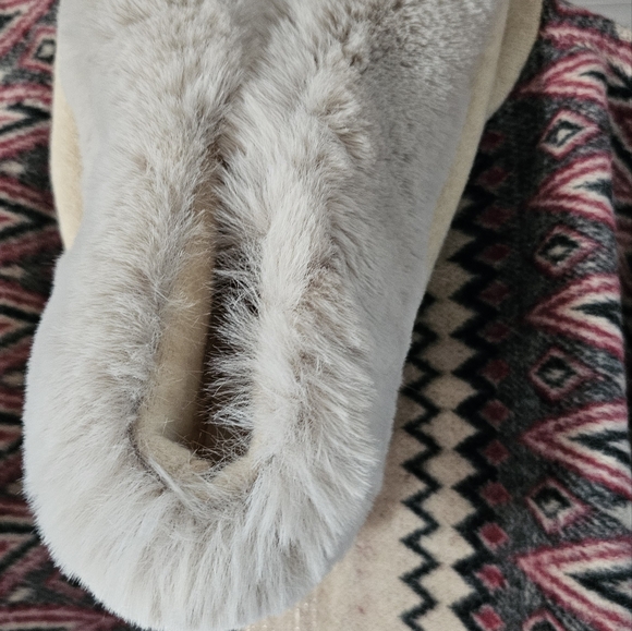 Cardigan - Picture 6 of 7